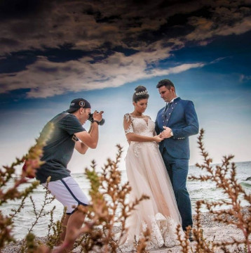 Fotograf & Cameraman - servicii foto-video nunta , botez